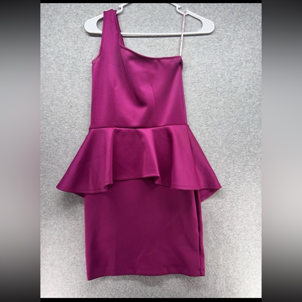 Forever 21 One Shoulder Magenta Dress